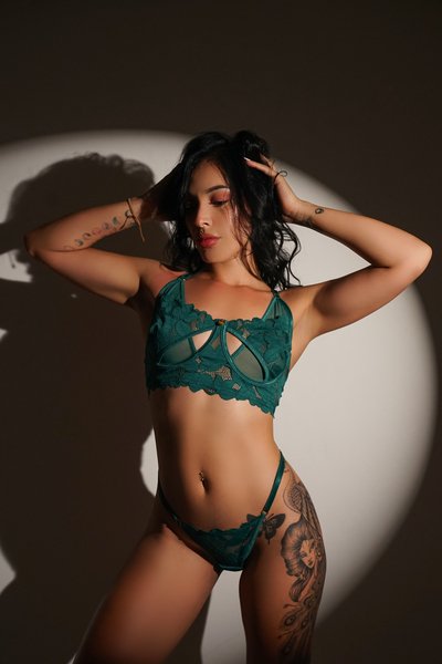 Performer MiaClover Photo 7