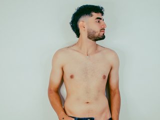 Image de profil du modèle de webcam enzorouge