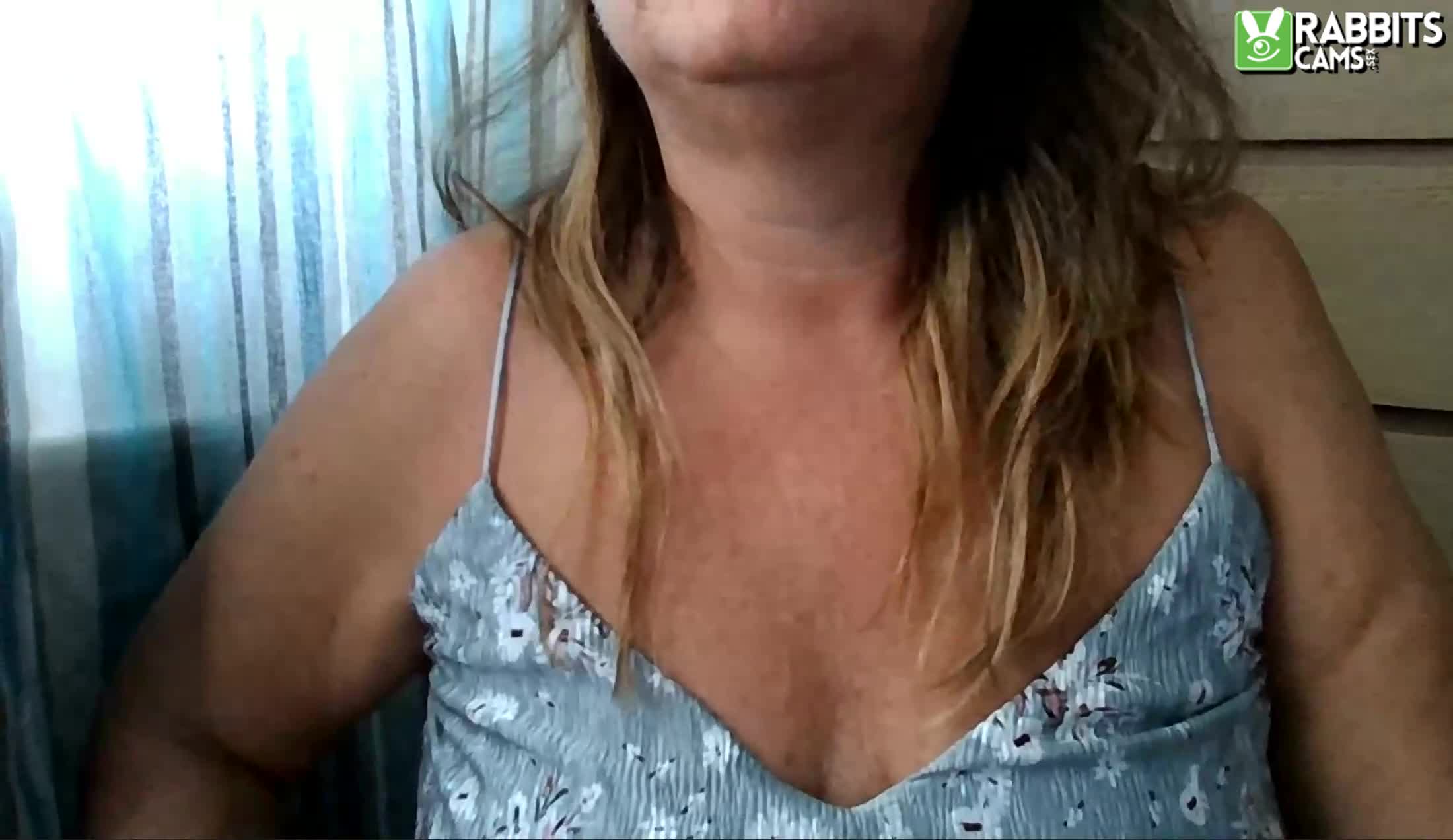 Artist DeliciousDeeDee Video 1