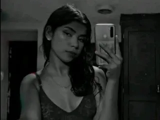 Image de profil du modèle de webcam EmilyWorlds18