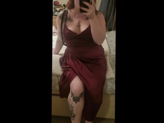 CurvyRed_X