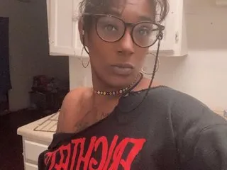 Image de profil du modèle de webcam EsmeeMedina