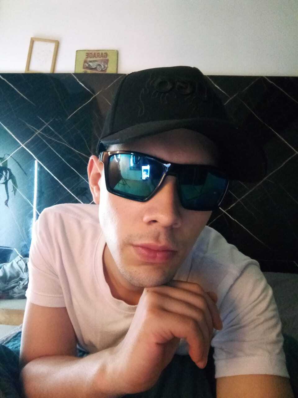 Interprète Alex900 Photo 2