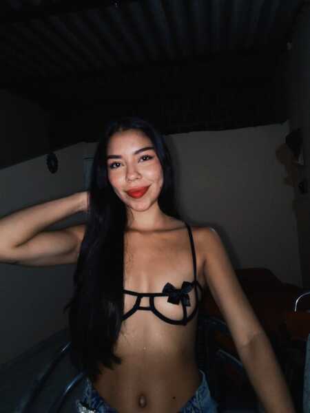 Performer IsabellaWhites Photo 2