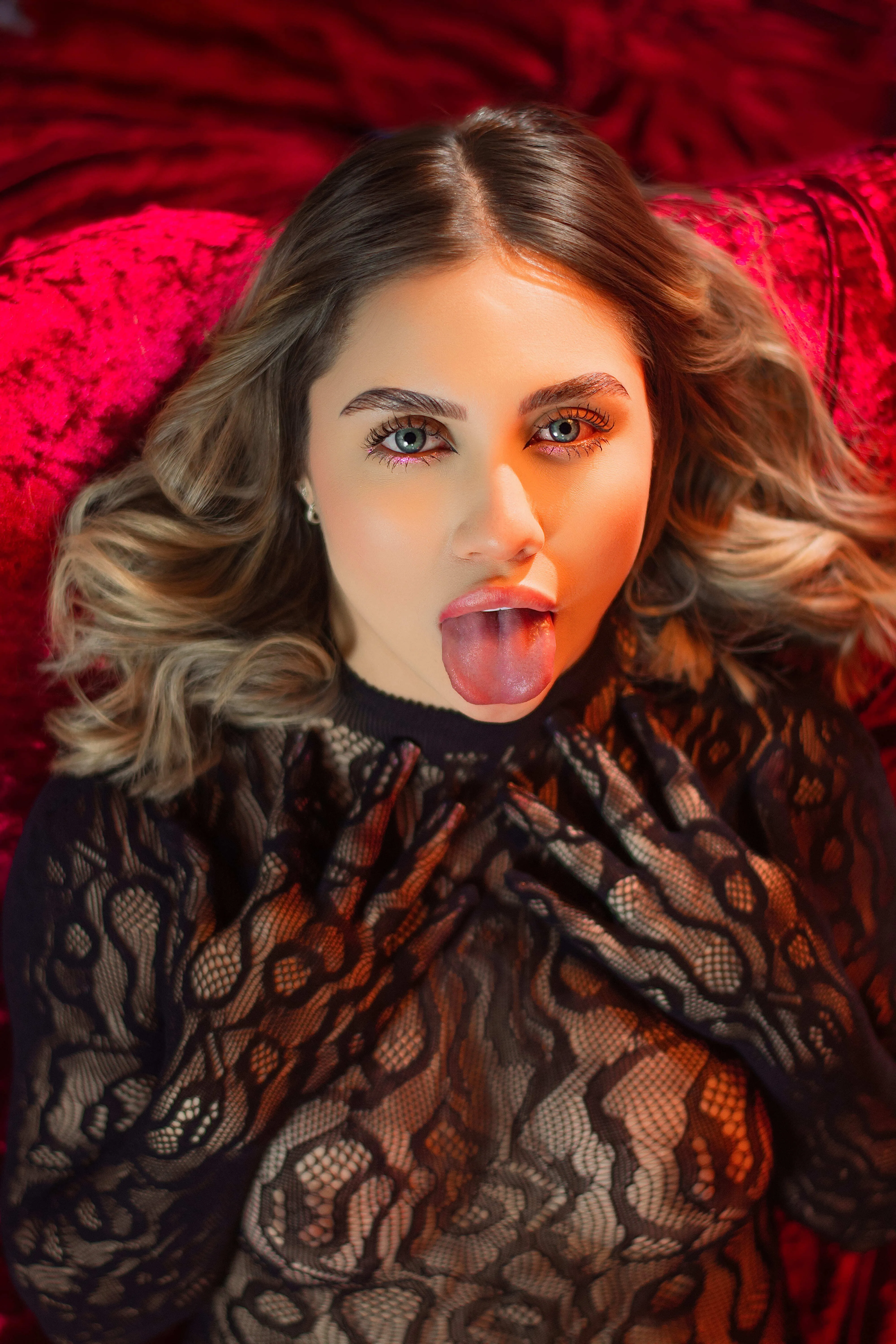 Performer EmiilyHendriix Photo 8