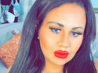Imagen de perfil de modelo de cámara web de BigGirlRaven
