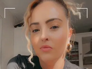 Imagen de perfil de modelo de cámara web de DIRTYBLONDE_X