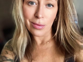 Profilbilde av HardLimitCutie webkamera modell