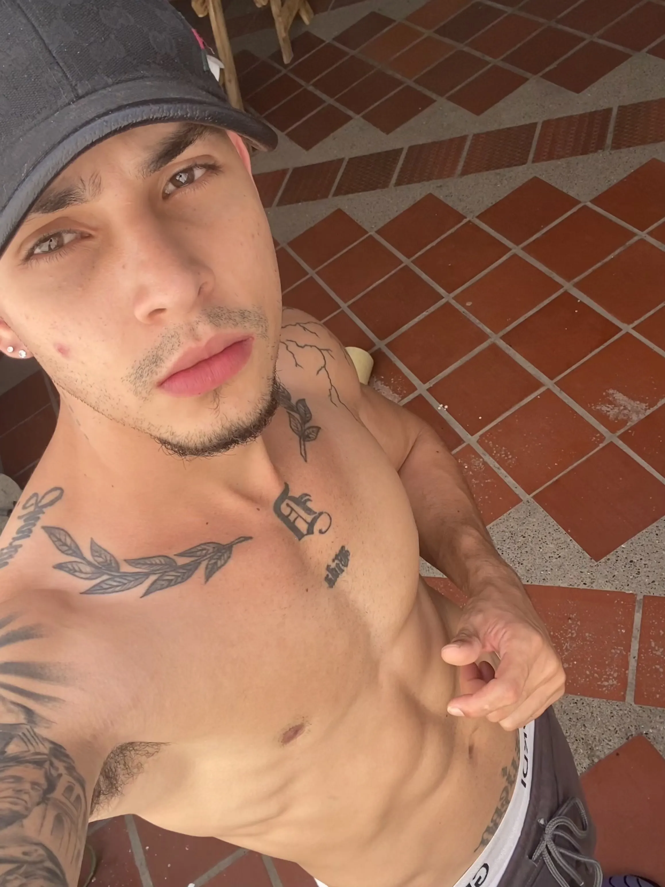 Performer Maxpetit Photo 1