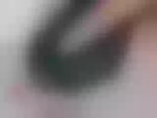 Mayra_small cam model profile picture