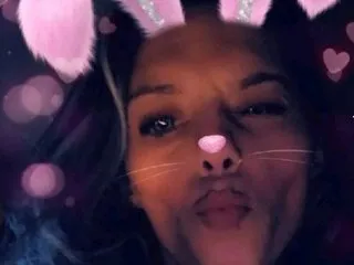 Sasha_Raiin immagine del profilo del modello di cam