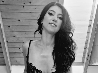 Image de profil du modèle de webcam SweetMonna177