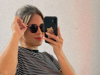 Foto de perfil de modelo de webcam de AMBARASM 
