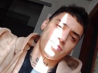 Image de profil du modèle de webcam ALEJO_GREYX