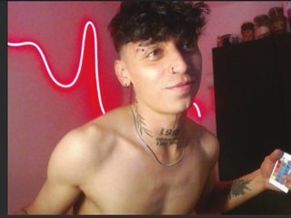 ALEJO_GREYX Profilbild des Cam-Modells 