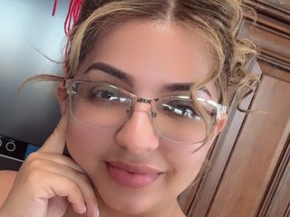 Image de profil du modèle de webcam SeductiveeMistress69