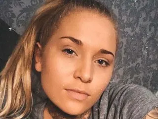 Imagen de perfil de modelo de cámara web de GreenEyesBlondeyUK