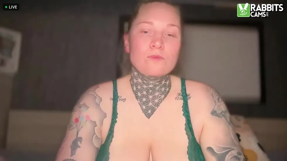 Utøver GreenEyesBlondeyUK Video 1
