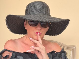 Imagen de perfil de modelo de cámara web de CurvyKateXX