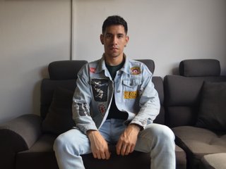 Image de profil du modèle de webcam Mathias25