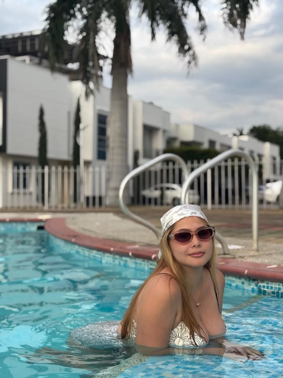 Darsteller kissmecutie Foto 11