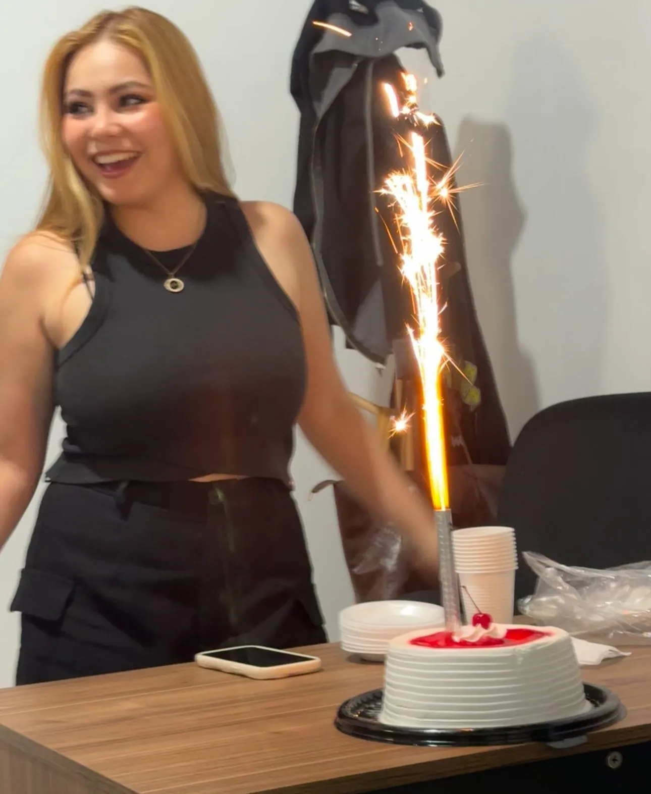 Performer kissmecutie Photo 1