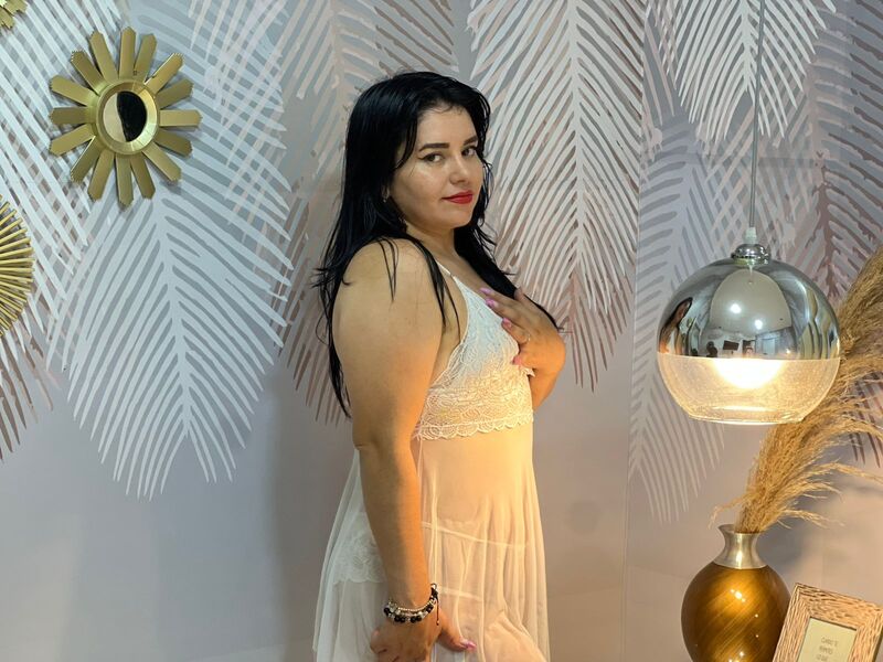 Interprete ISSA_CURVYHOT Foto 4