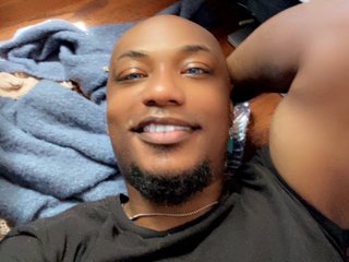 Imagen de perfil de modelo de cámara web de Prettyboirican74