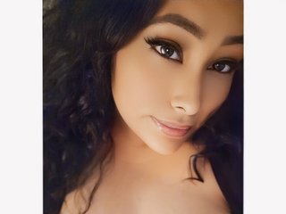 JustElidi profielfoto van cam model