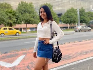 Imagen de perfil de modelo de cámara web de FernandaSerrano
