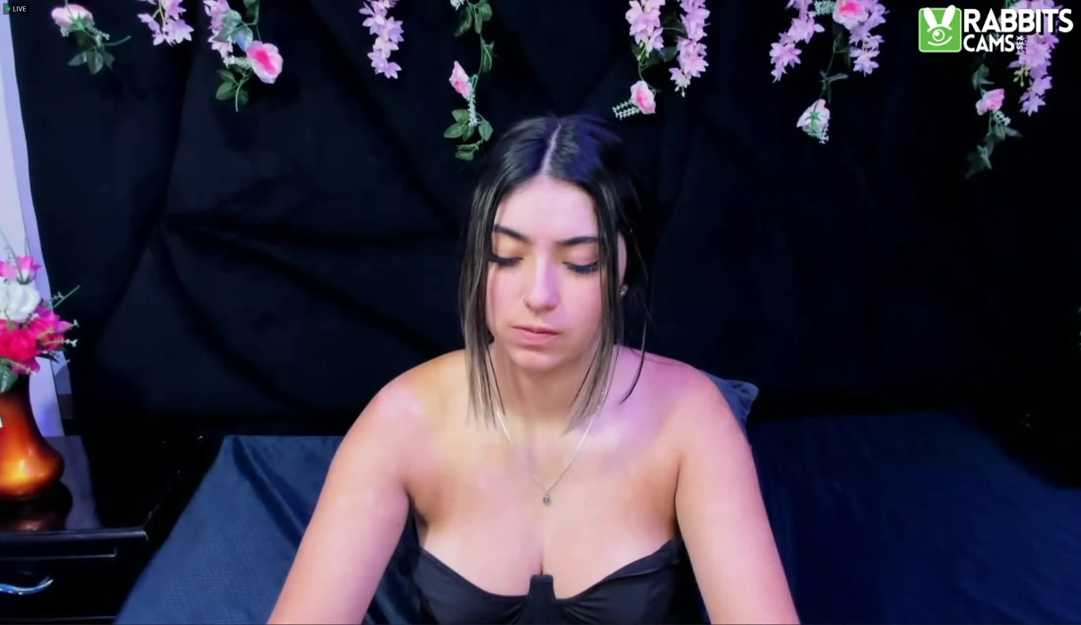 Artist Lucy_Stong Video 1