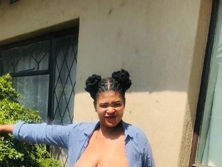 Foto de perfil de modelo de webcam de Sexybusty19 