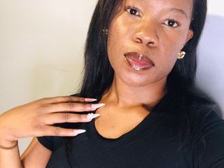 Image de profil du modèle de webcam PRETTYBOOTYXXX