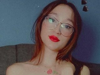 Emy_Latin Profilbild des Cam-Modells 