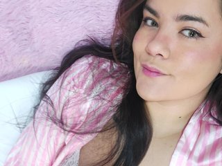 Justmiak cam model profile picture 