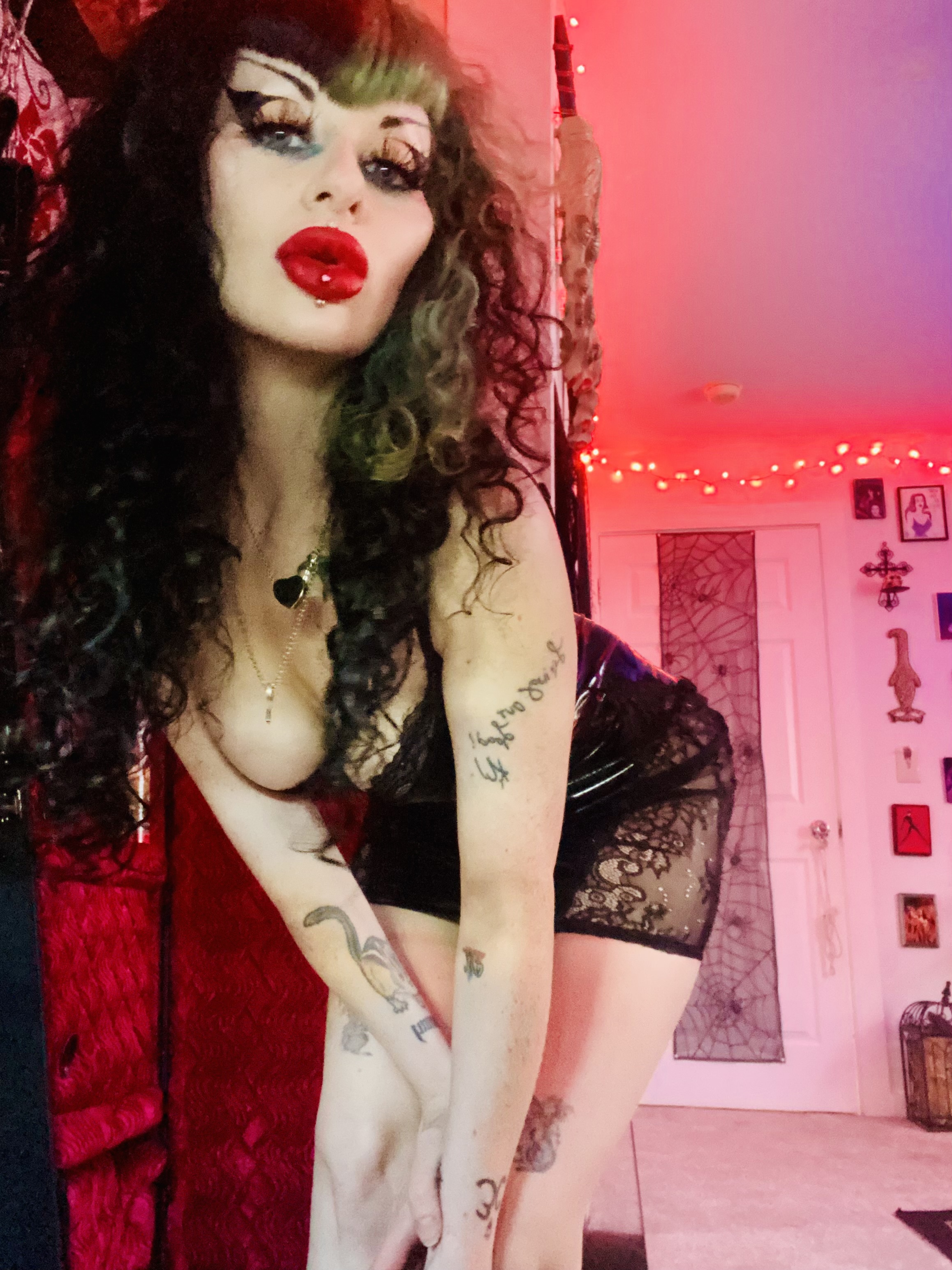 Interprete Mistress_EluraSavage Foto 10