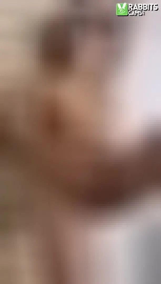 Interprète EimmyHotty Vidéo 1