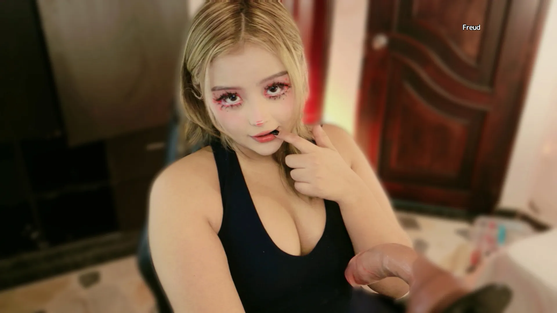 Performer Tinie_Sofiaa Photo 1