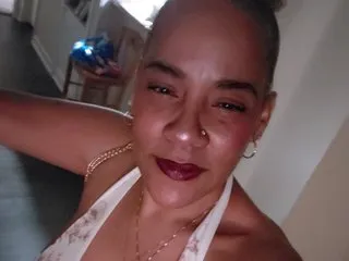 Suki_Stone