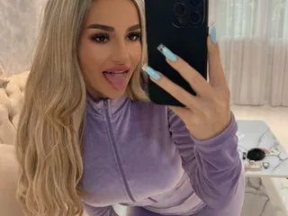 SpoilM3Mor33 profilbild på webbkameramodell