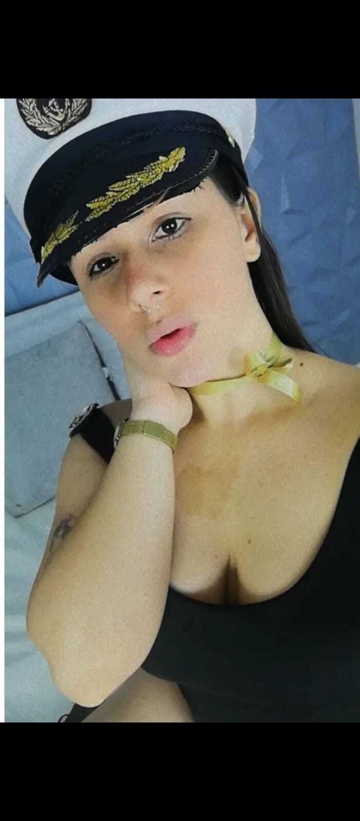 Interprète AbrilGolden Photo 7