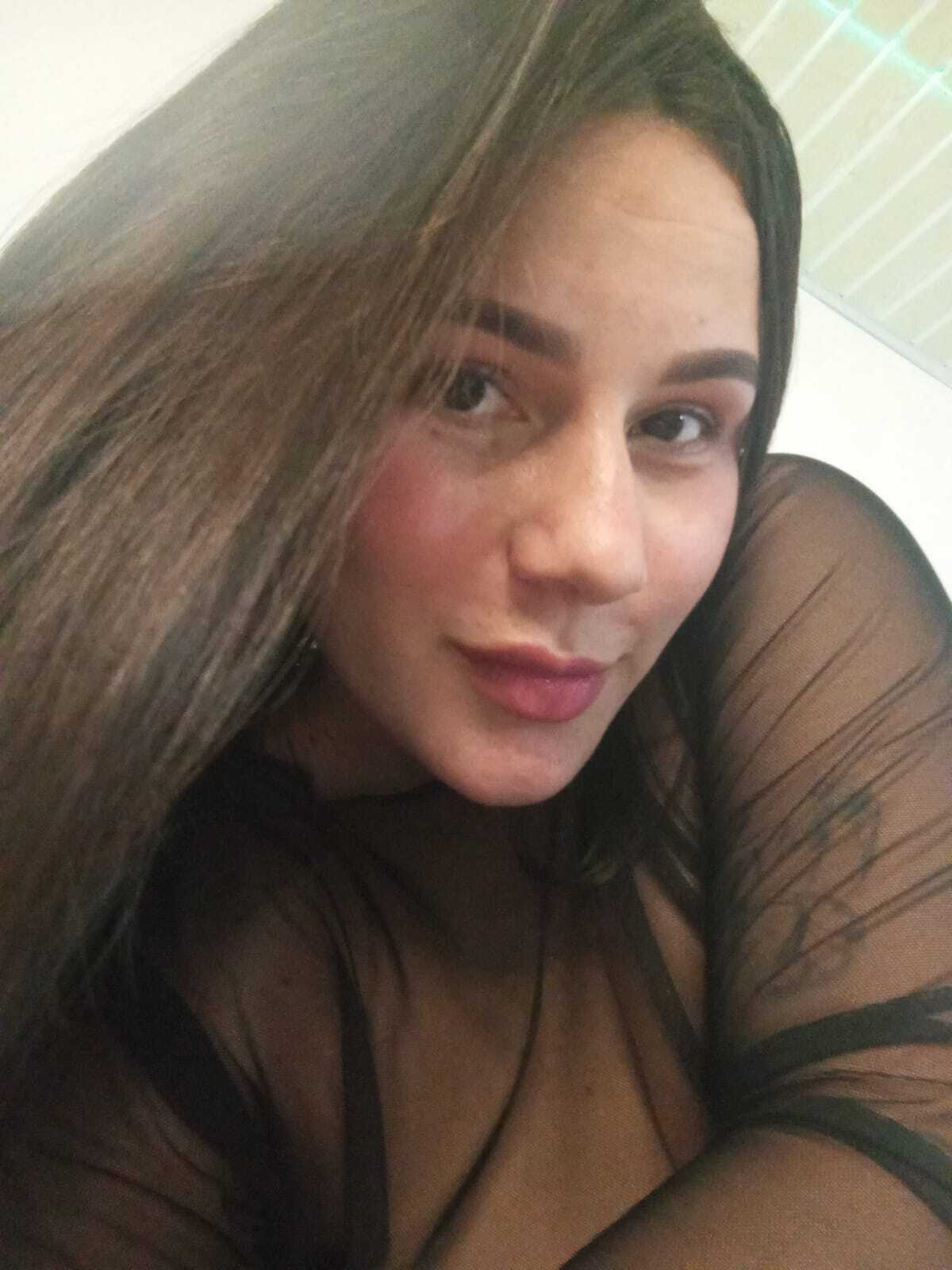 Interprète AbrilGolden Photo 8