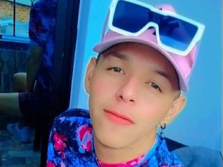 Imagen de perfil de modelo de cámara web de MathewSmith