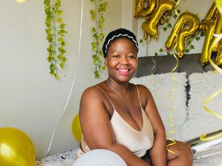 Image de profil du modèle de webcam SexyEbonyc26