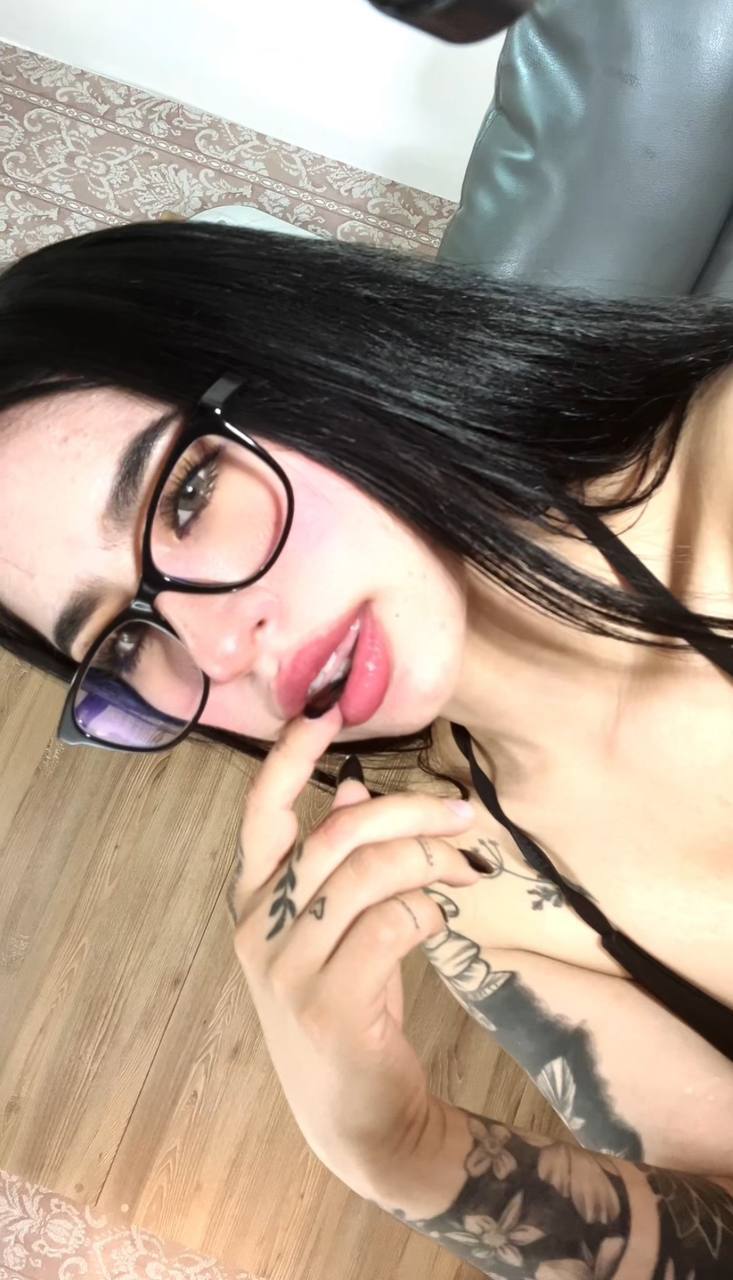 Intérprete MiaFreya Foto 4