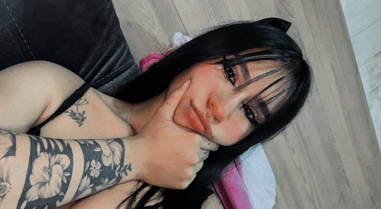 Intérprete MiaFreya Foto 1