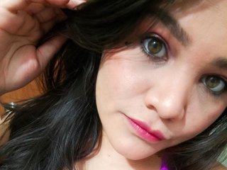 KiimJonezz immagine del profilo del modello di cam