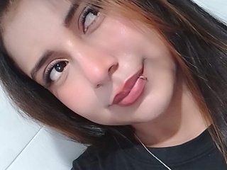 Imagen de perfil de modelo de cámara web de malenahot303av