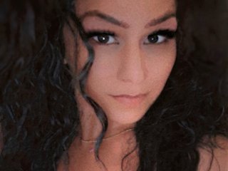 Image de profil du modèle de webcam Neesi_Romero