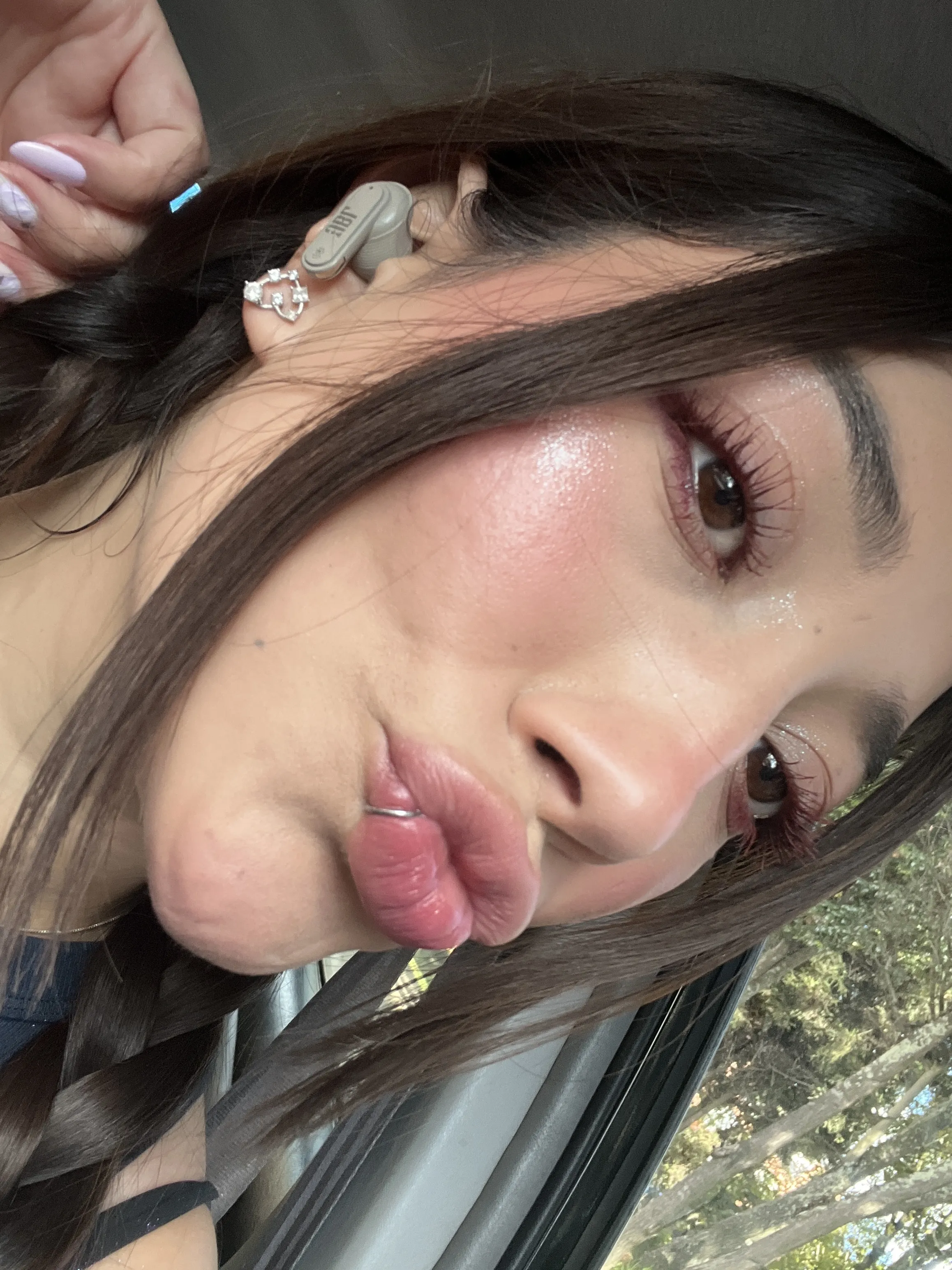 Interprète AbrilLuar Photo 6